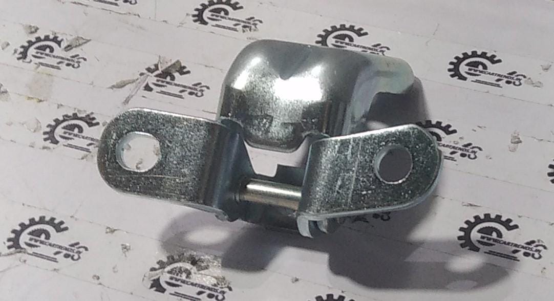 CarTrends I20 Elite front right door hinge, spare car part for vehicle repair, showing the hinge mechanism on the door side.