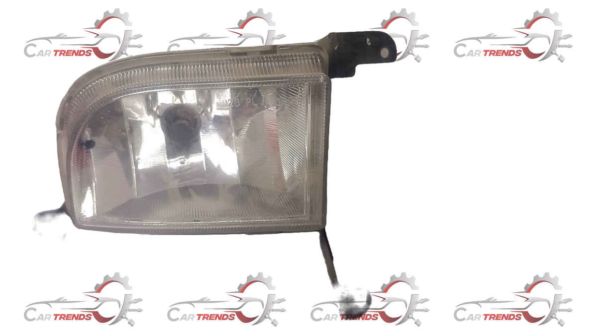 Right fog lamp for Opel Optra by CarTrends, showing a clear view of the spare part with mounting details.