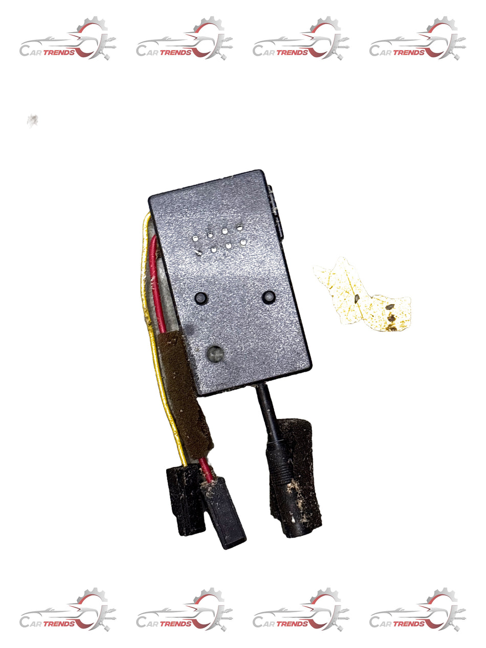 Glass antenna module for Chevrolet Aveo, CarTrends spare part featuring a clear glass design and mounting hardware.
