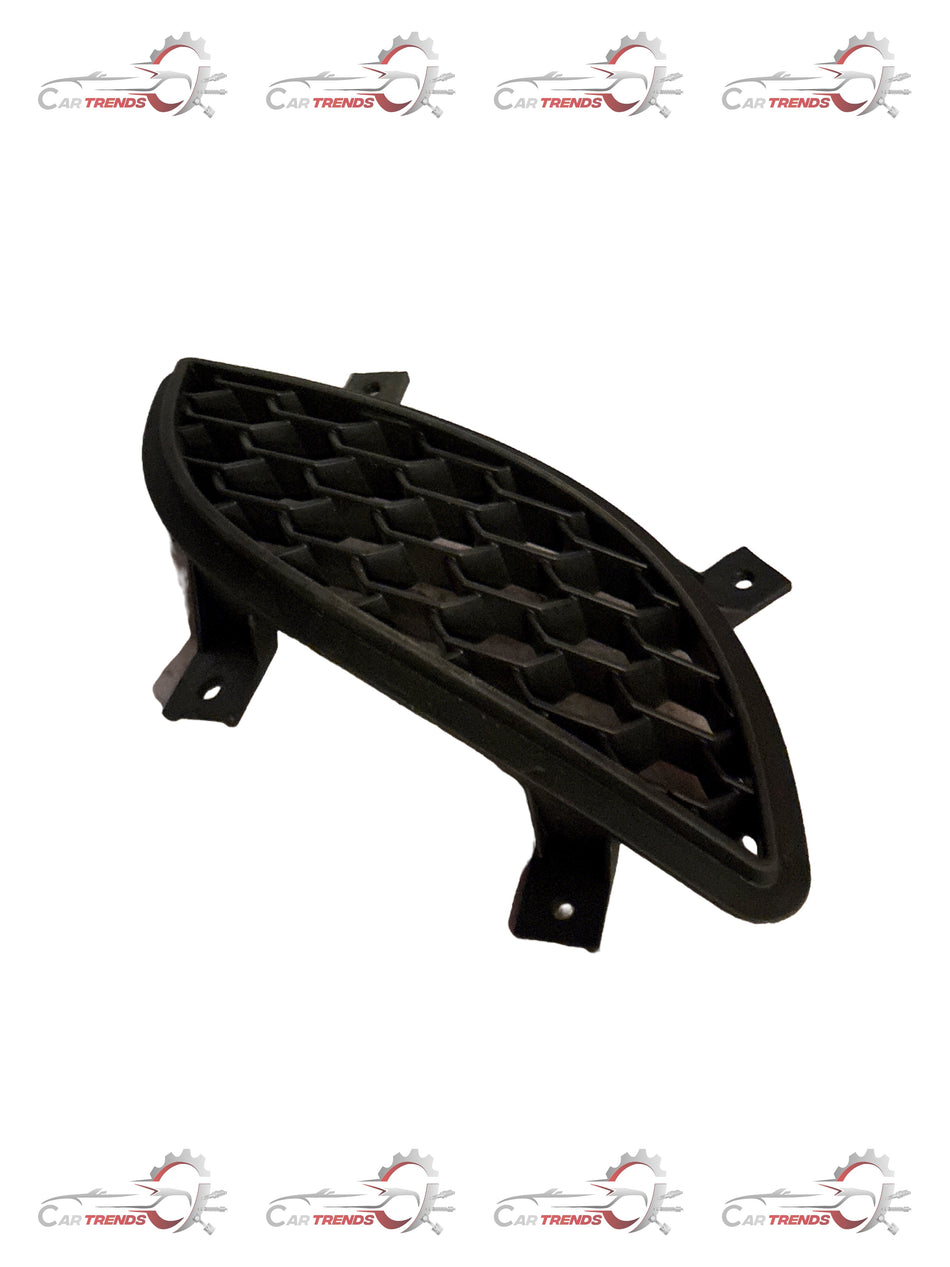 CarTrends fog lamp cover for Chevrolet Enjoy, right side, spare part, durable plastic, fits model J24550956.
