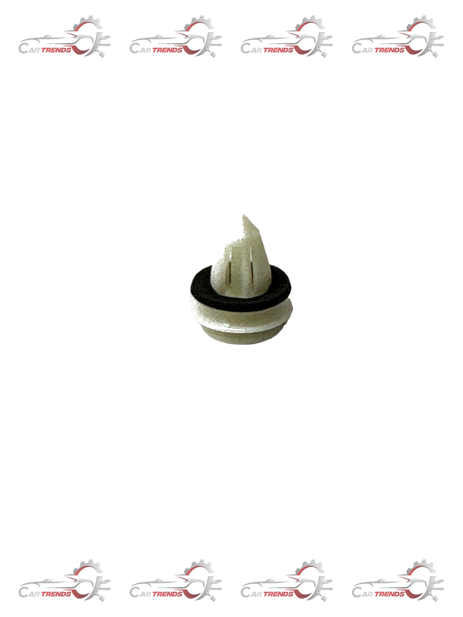 CarTrends J94530675 Retainer Beat spare part, close-up of the durable metal retainer for automotive maintenance.