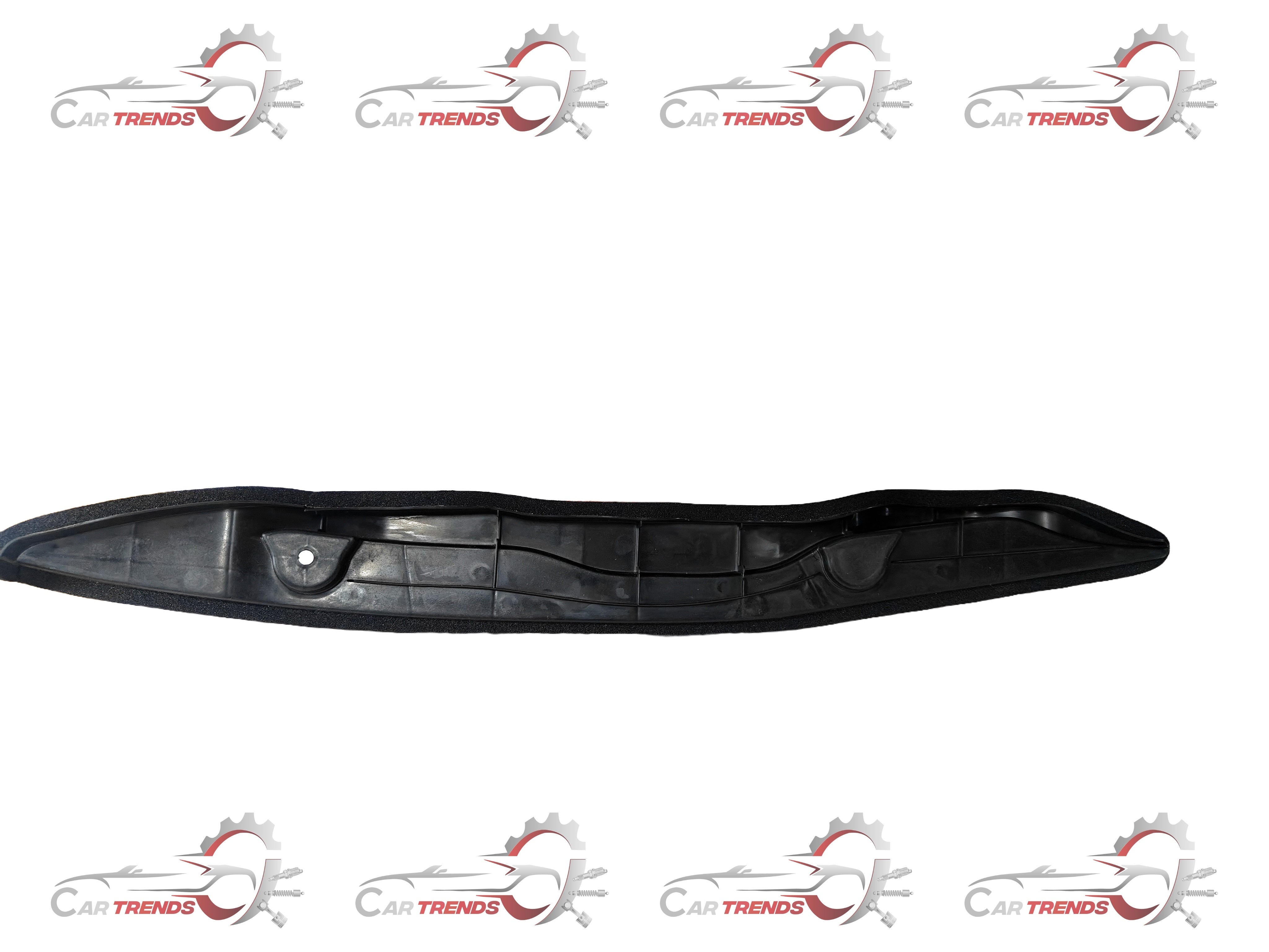 Fender insulator for right side, CarTrends spare part, showing a close-up of the black plastic component for vehicle repair.
