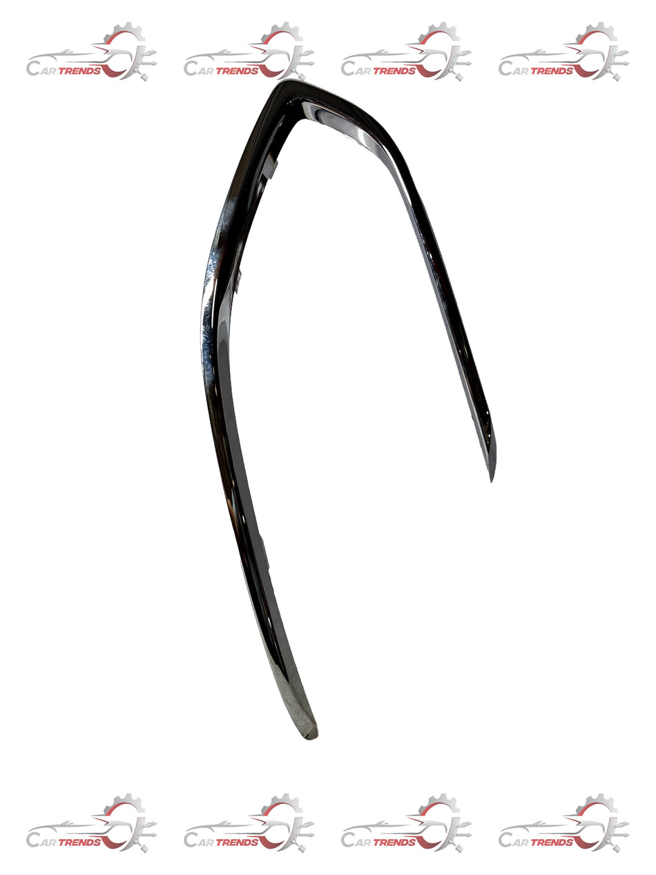 CarTrends fog lamp bezel for Chevrolet Beat front right side, spare part replacement showing the bezel design.