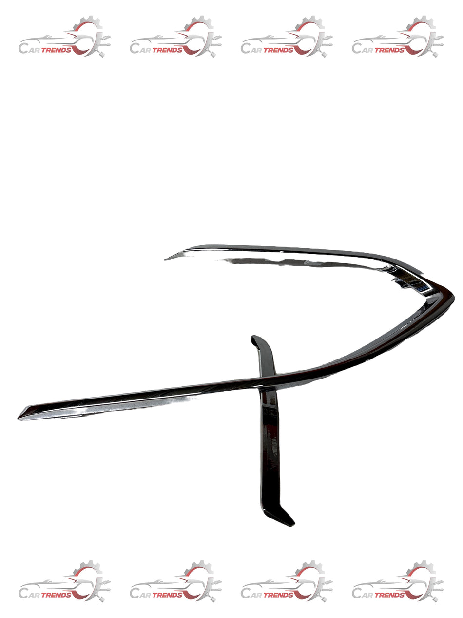 Chrome beat fog lamp insert for the left side, CarTrends spare parts, designed for vehicle fog light replacement.