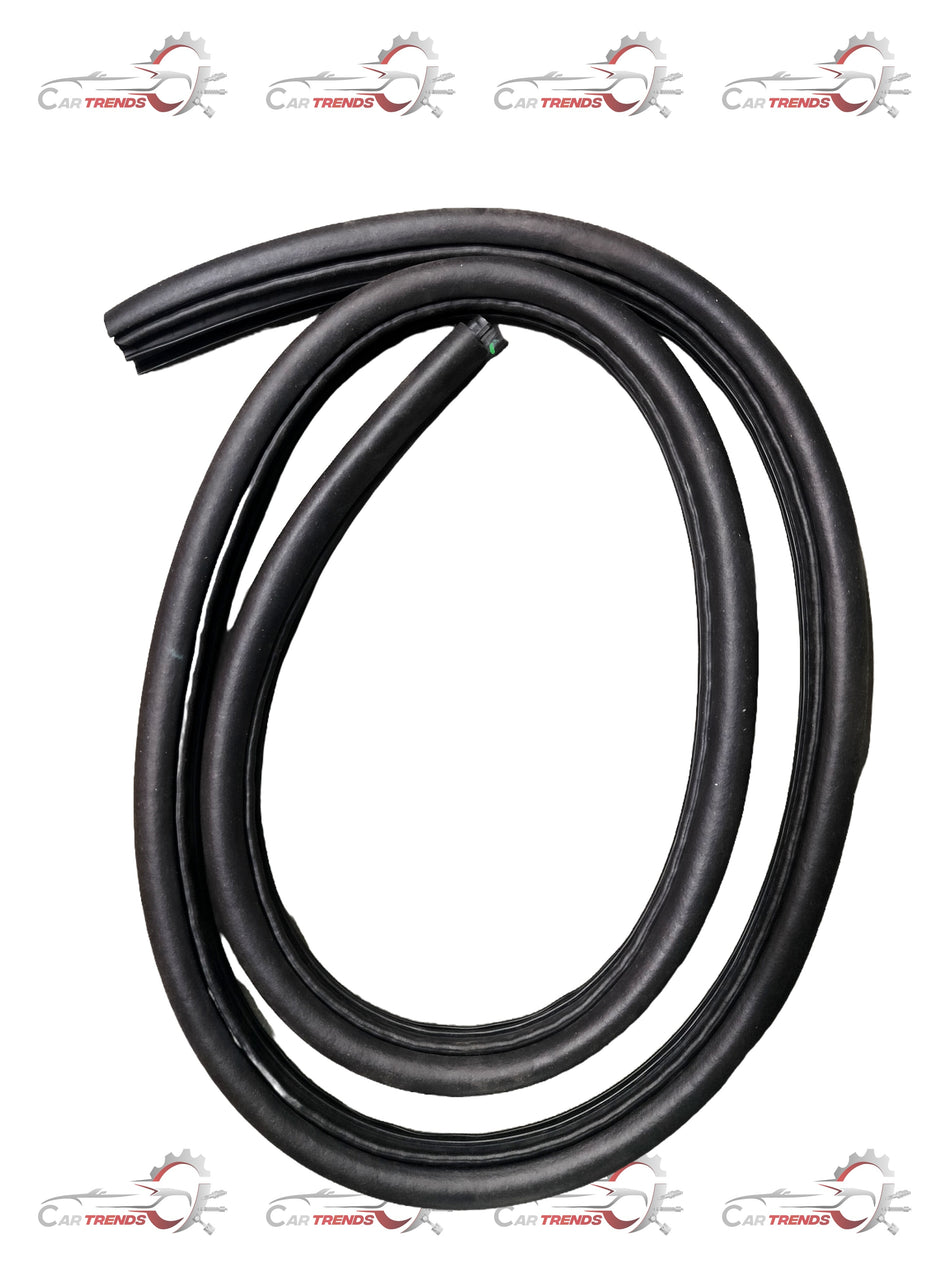 CarTrends Weatherstrip Beat right side, spare parts for vehicle sealing and weatherproofing, shown in the image.