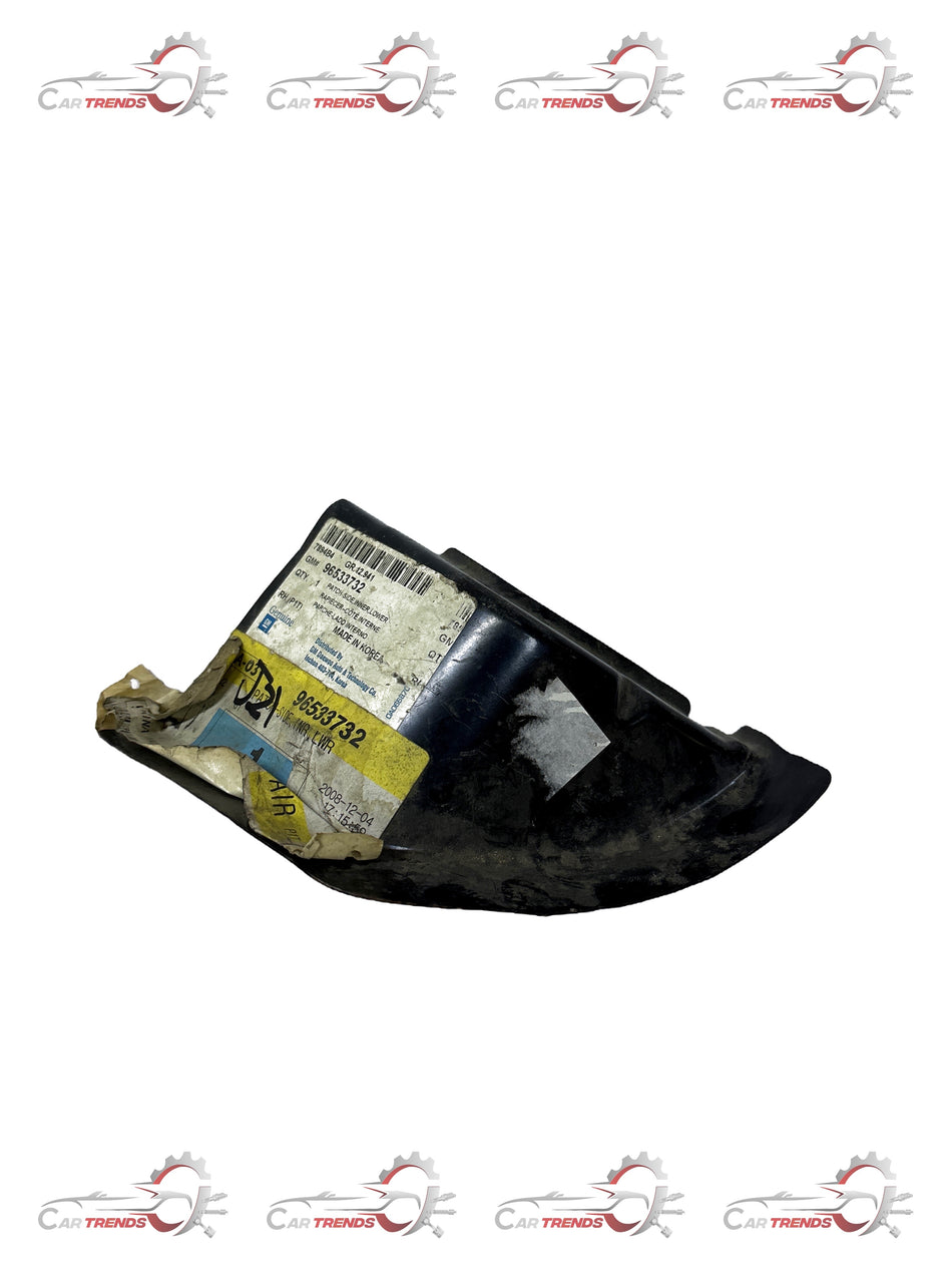 CarTrends Patch Aveo Uva lower inner right side spare part for Chevrolet Aveo, showing the detailed inner panel in the image.