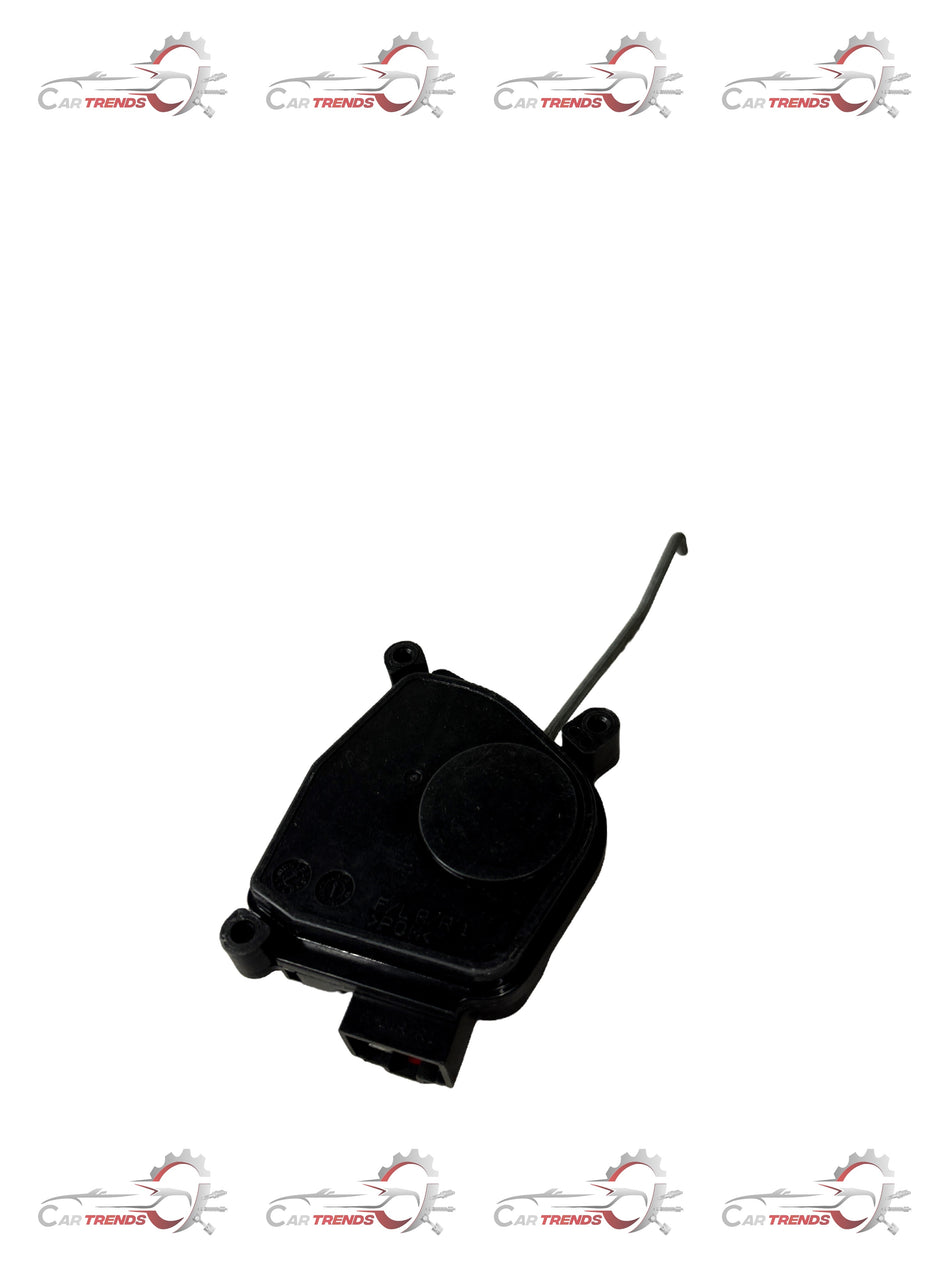 CarTrends Chevrolet Spark right rear door latch actuator, spare part for door lock mechanism.