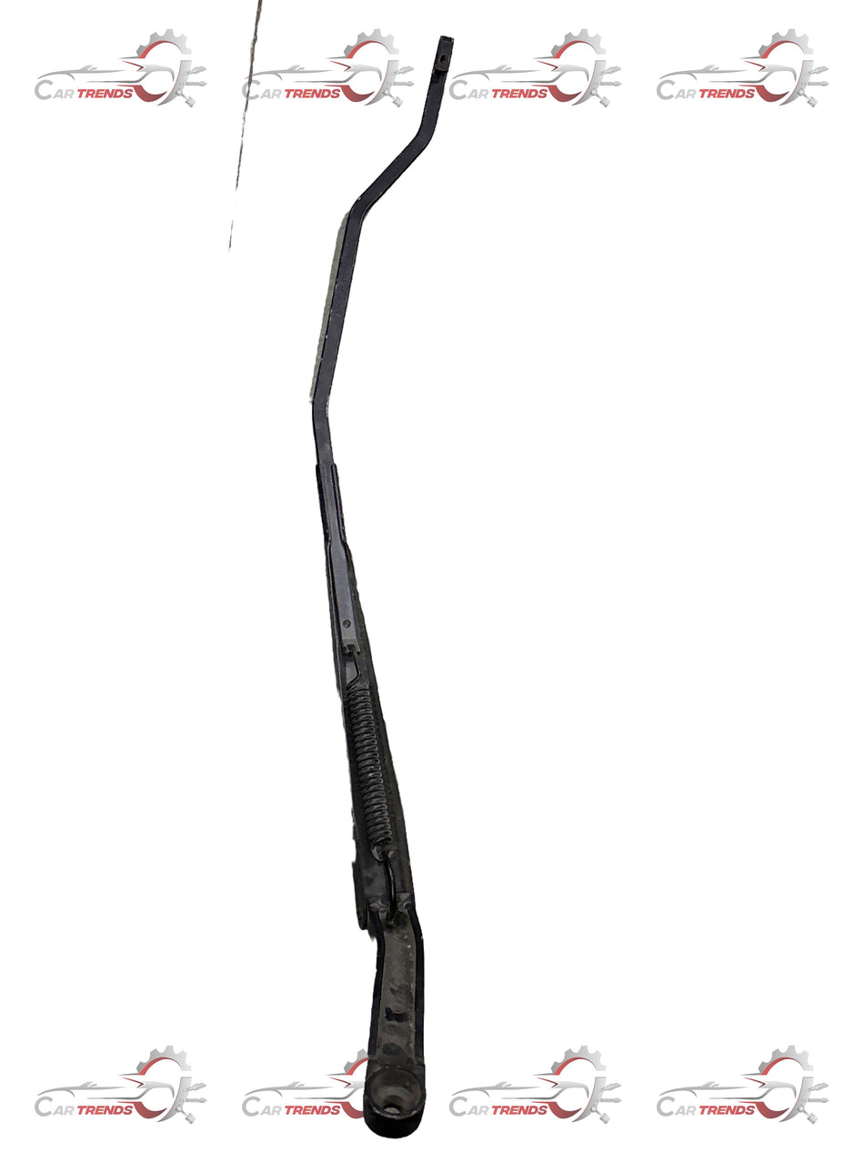 CarTrends passenger side Wiper Arm for Aveo, spare parts, showing the black metal wiper arm with mounting points.