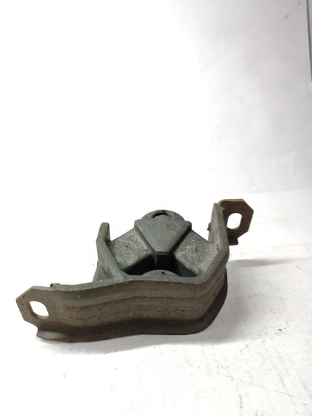 CarTrends engine mounting bracket assembly for spare parts, showing metal bracket with mounting points and hardware.