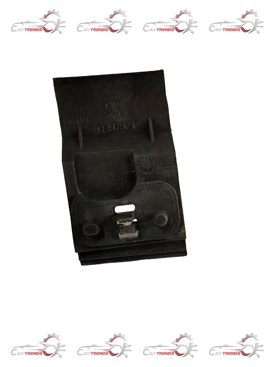 CarTrends front bumper bracket for Corsa, left side, spare parts image showing the black metal bumper support component.