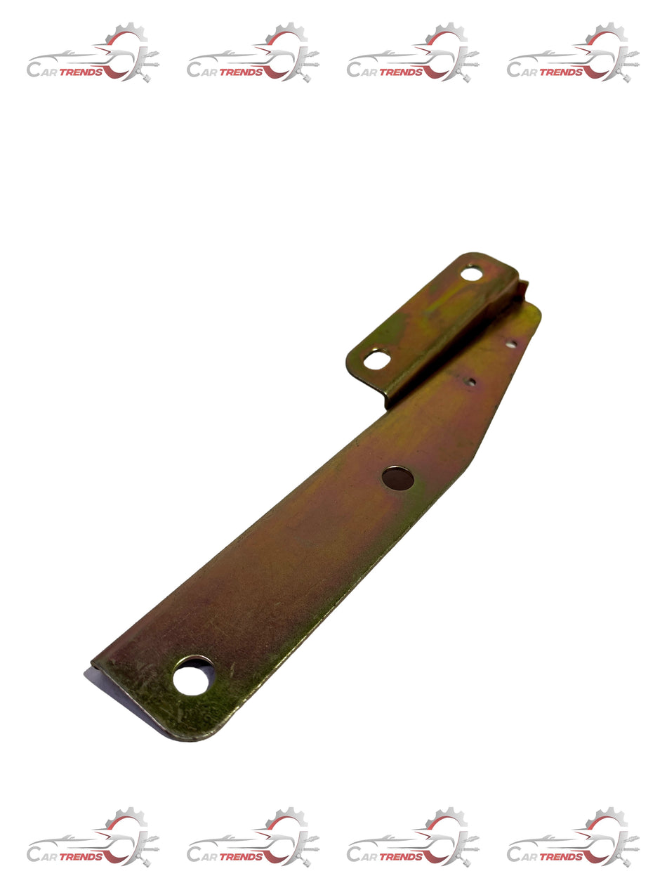 Left side Bonet Hinge for Tavera by CarTrends, spare part with metal hinge mechanism for vehicle bonnet.