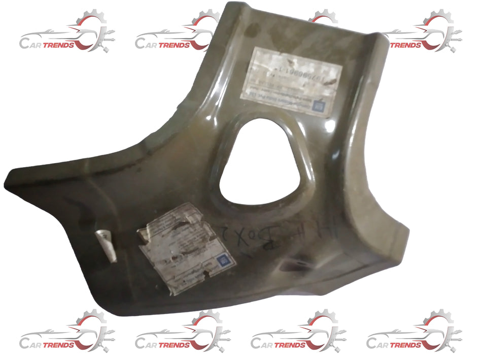Right rear pillar gusset for Tavera, CarTrends spare part, showing the metal reinforcement piece on the vehicle's side.