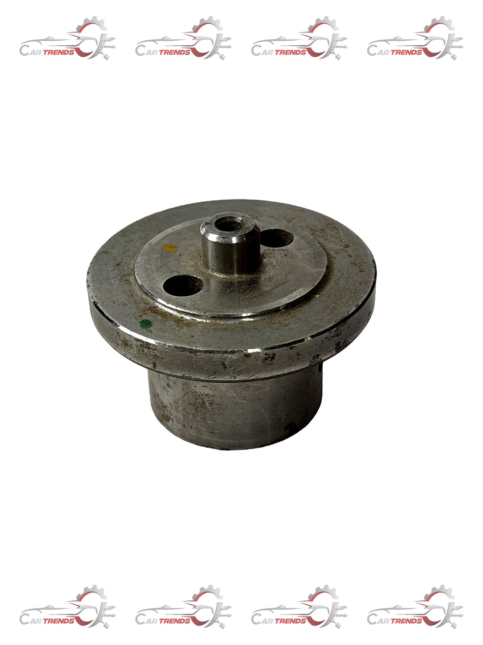 CarTrends Idle Gear Shaft for Tavera, spare auto parts component, showing the metal gear shaft with detailed machining.