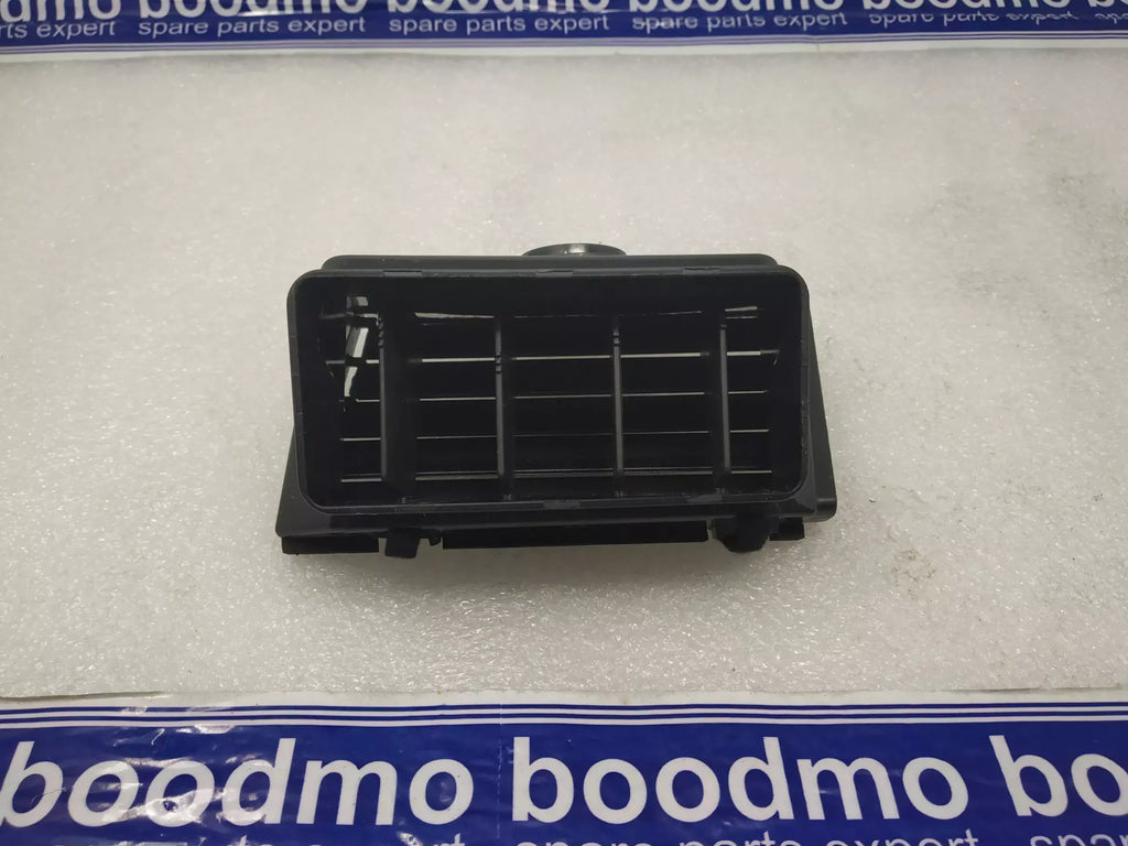 LOUVER, SIDE VENT LH