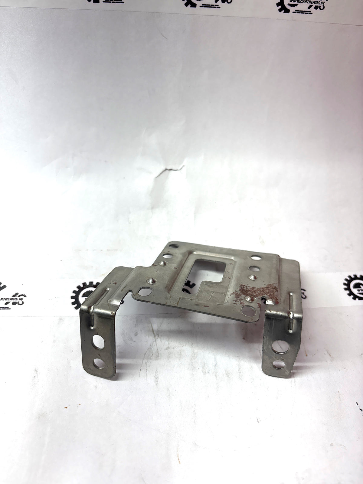 Bracket Audio | Nissan | RH | #280381HA1A 280381HA1A 3