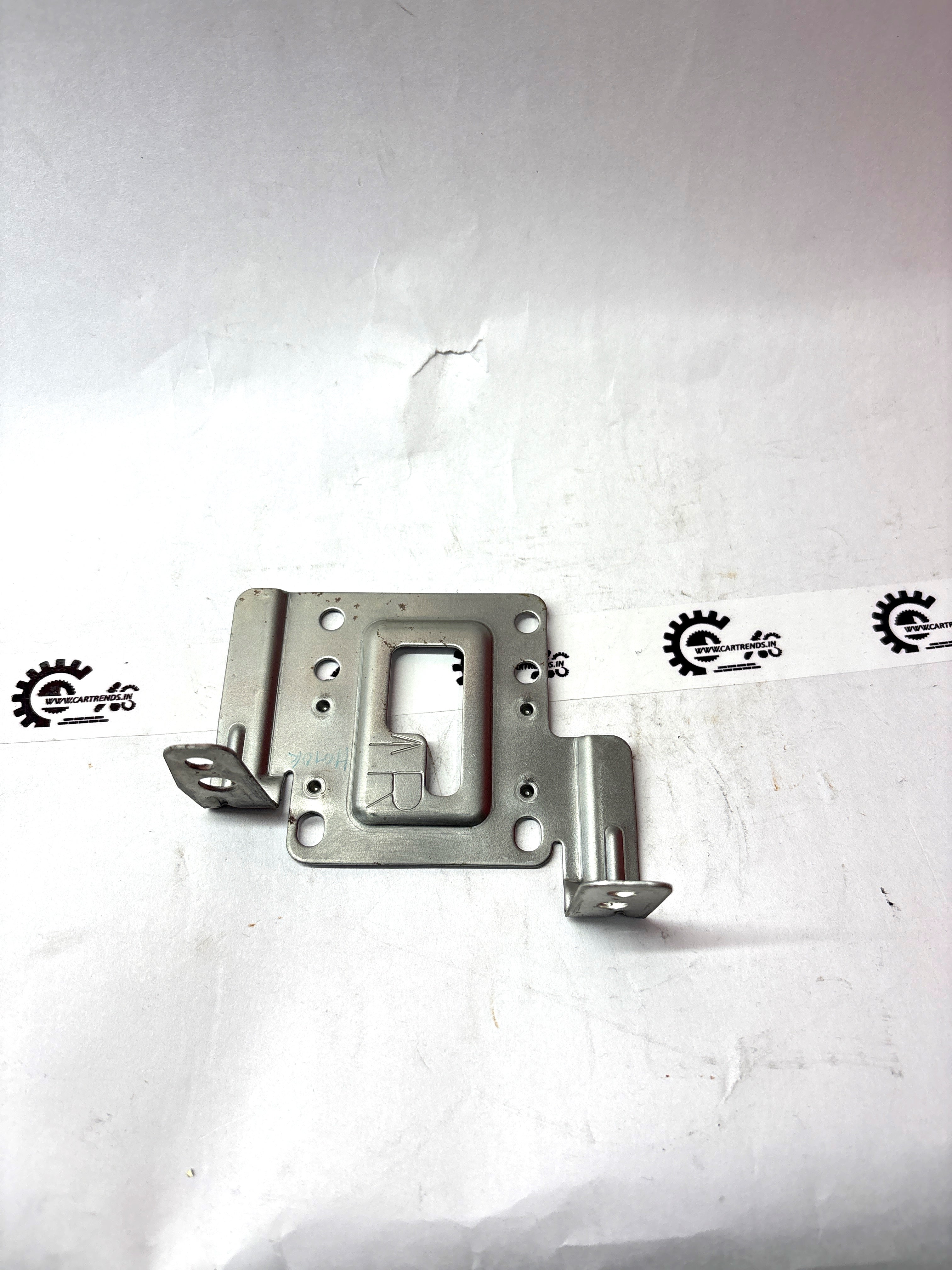 Bracket Audio | Nissan | RH | #280381HA1A 280381HA1A 2