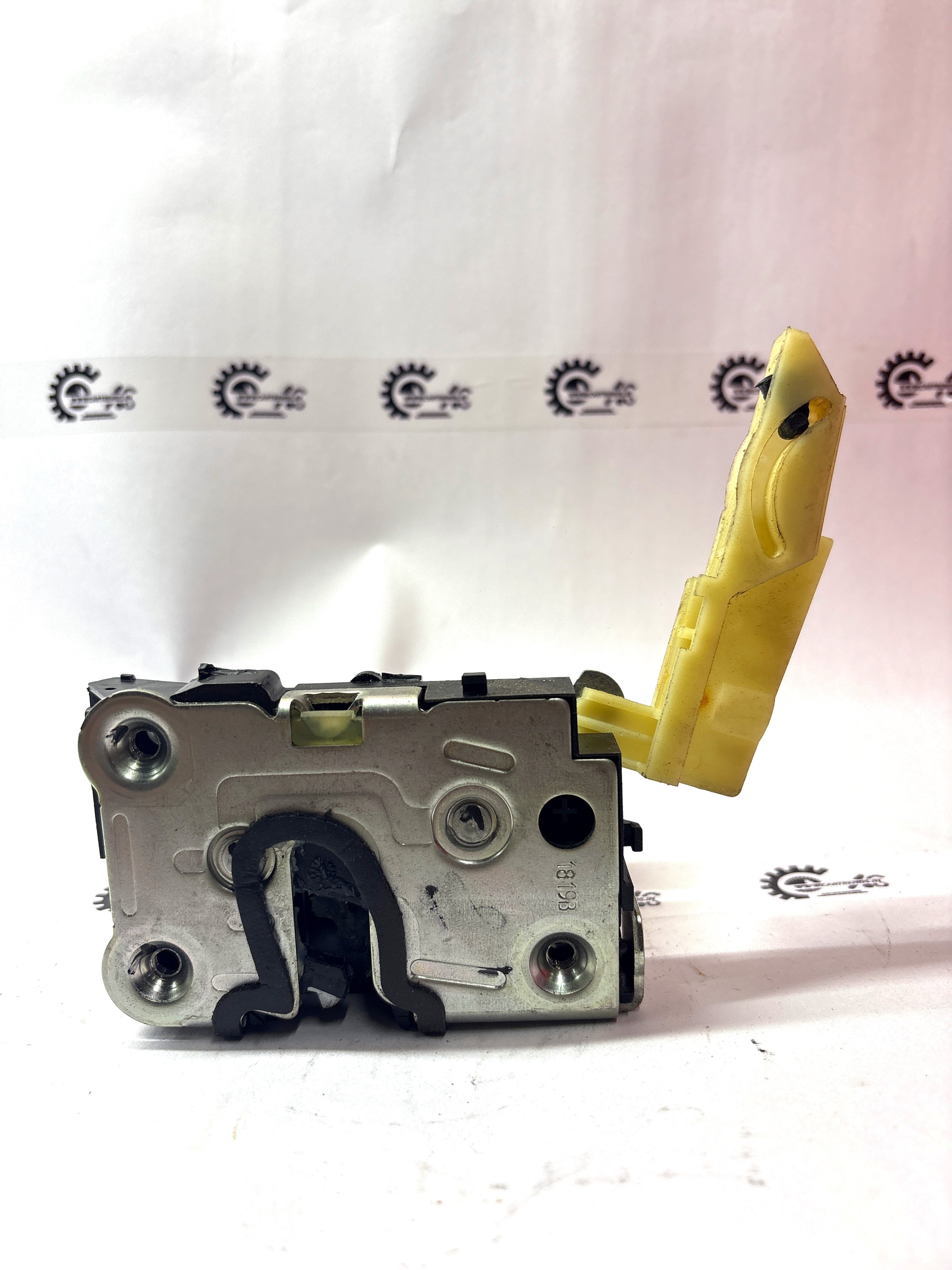 Electric Lock | Renault | LH/Front | 805032923R 805032923R 3