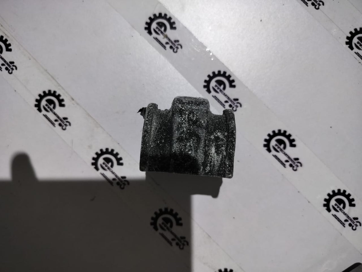 Ford EcoSport stabilizer insulator with jumping rod bush, part number CN1Z5484B, showing the component's detail and texture.