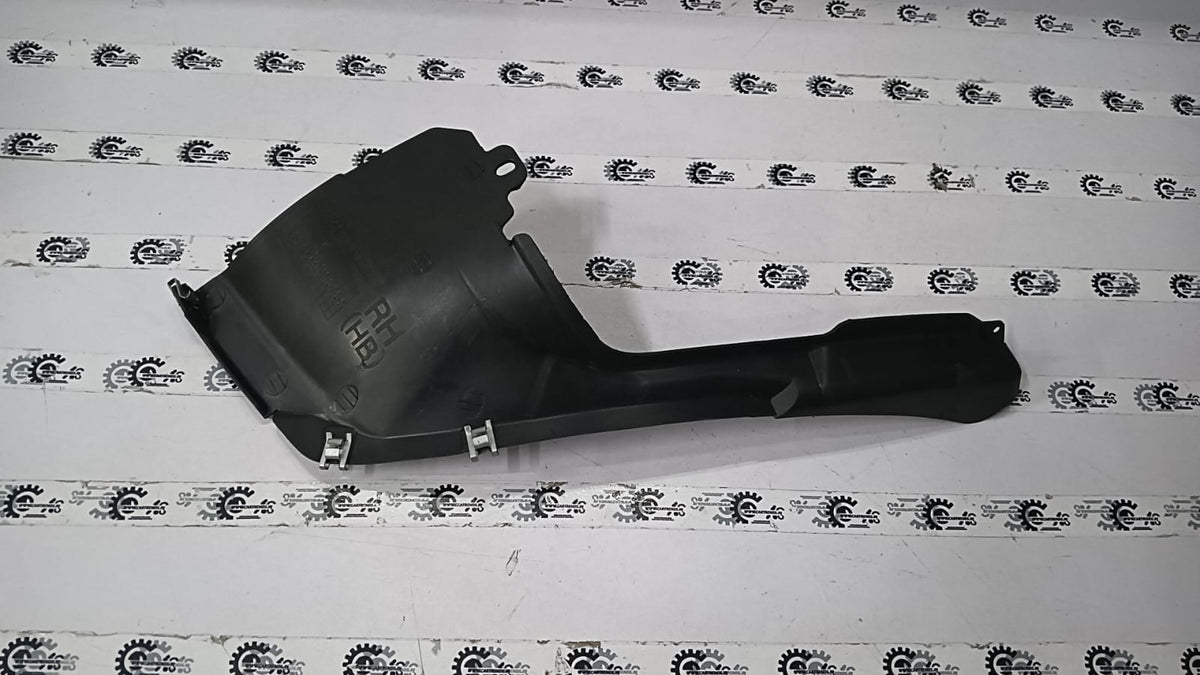 General Motors LINER A RR bumper for Chevrolet Aveo J96543133, close-up view of the bumper liner part.