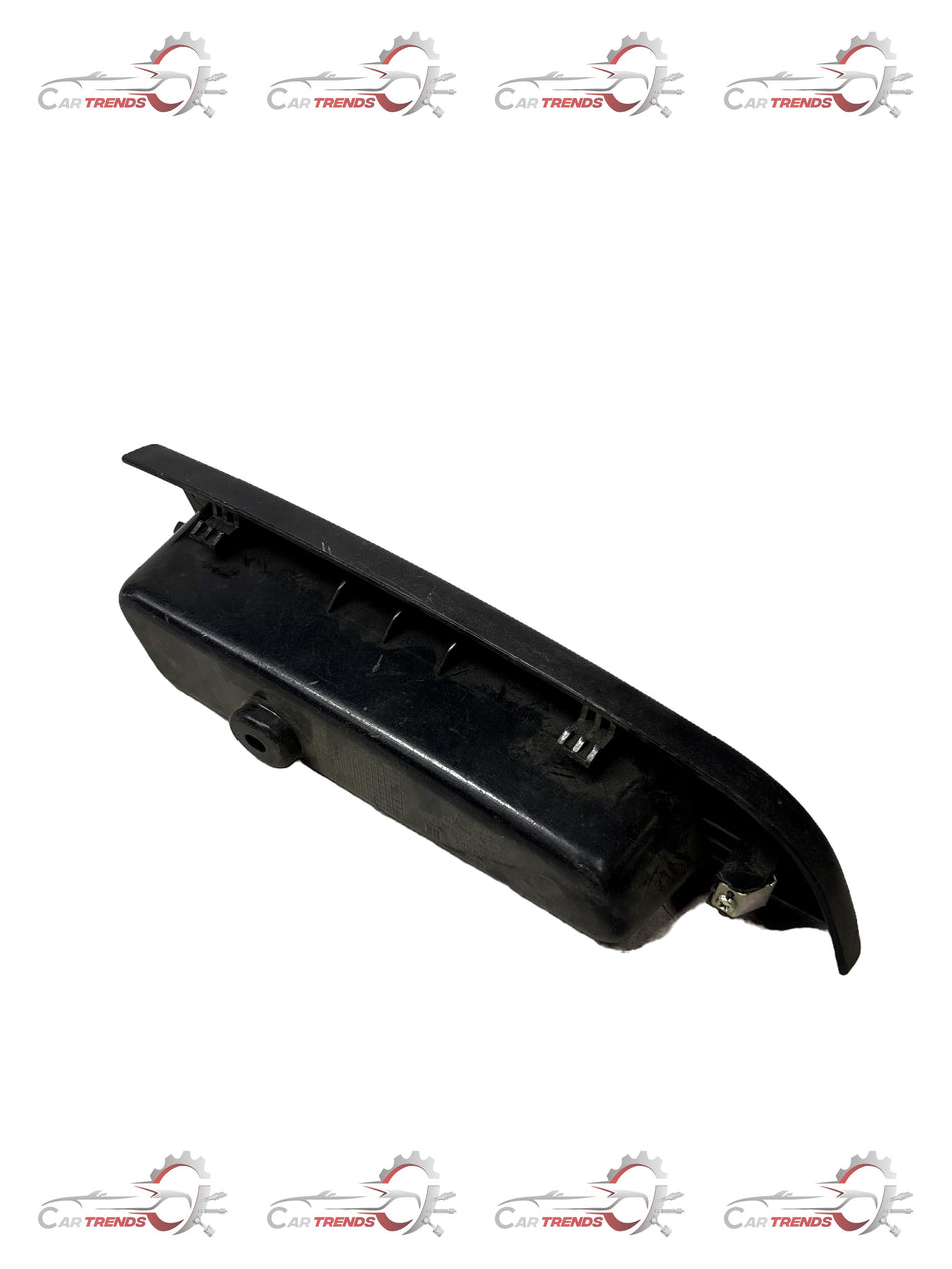 General Motors automotive part with the model number 96602235, shown in the image for vehicle compatibility.