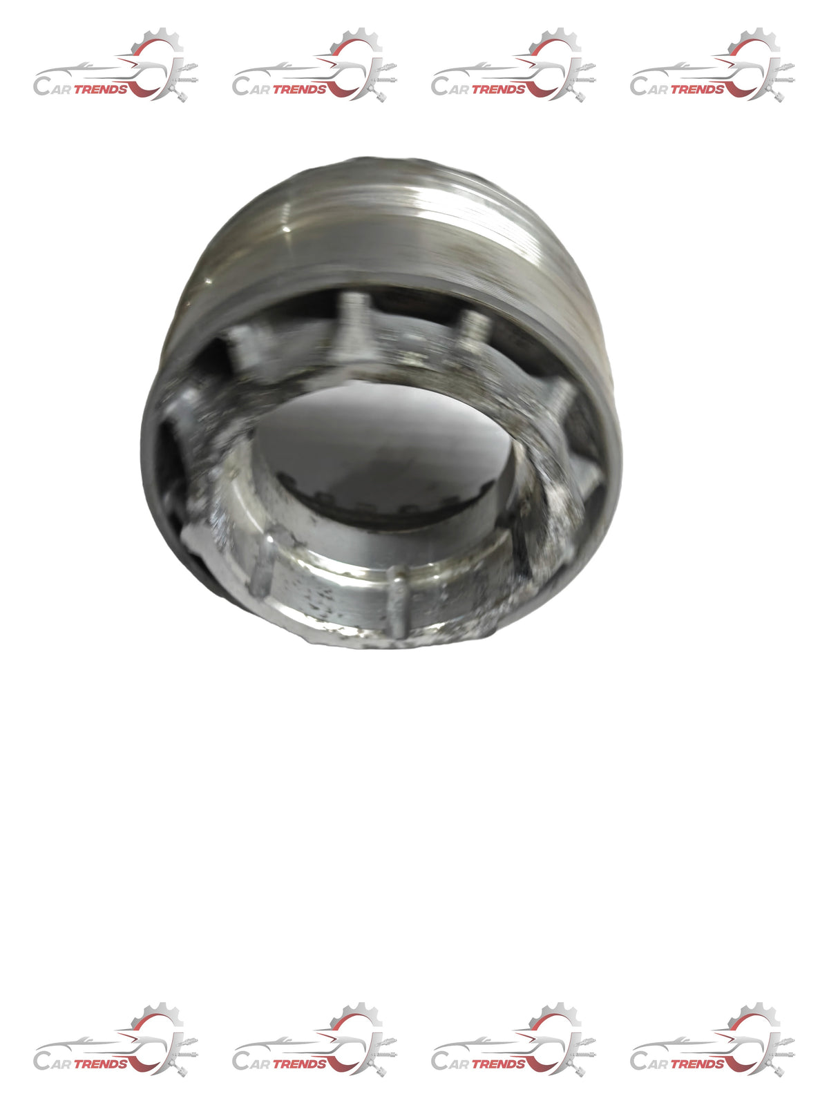 General Motors front differential bearing sail adjuster part J90304340, visible in the close-up image.