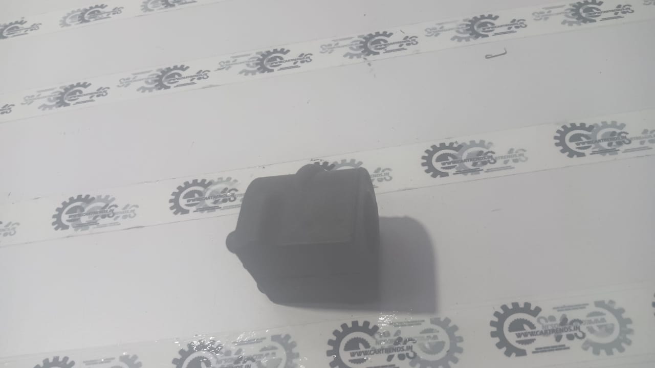 Front stabilizer shaft bearing for Opel Vectra by General Motors, automotive part for improved steering stability.