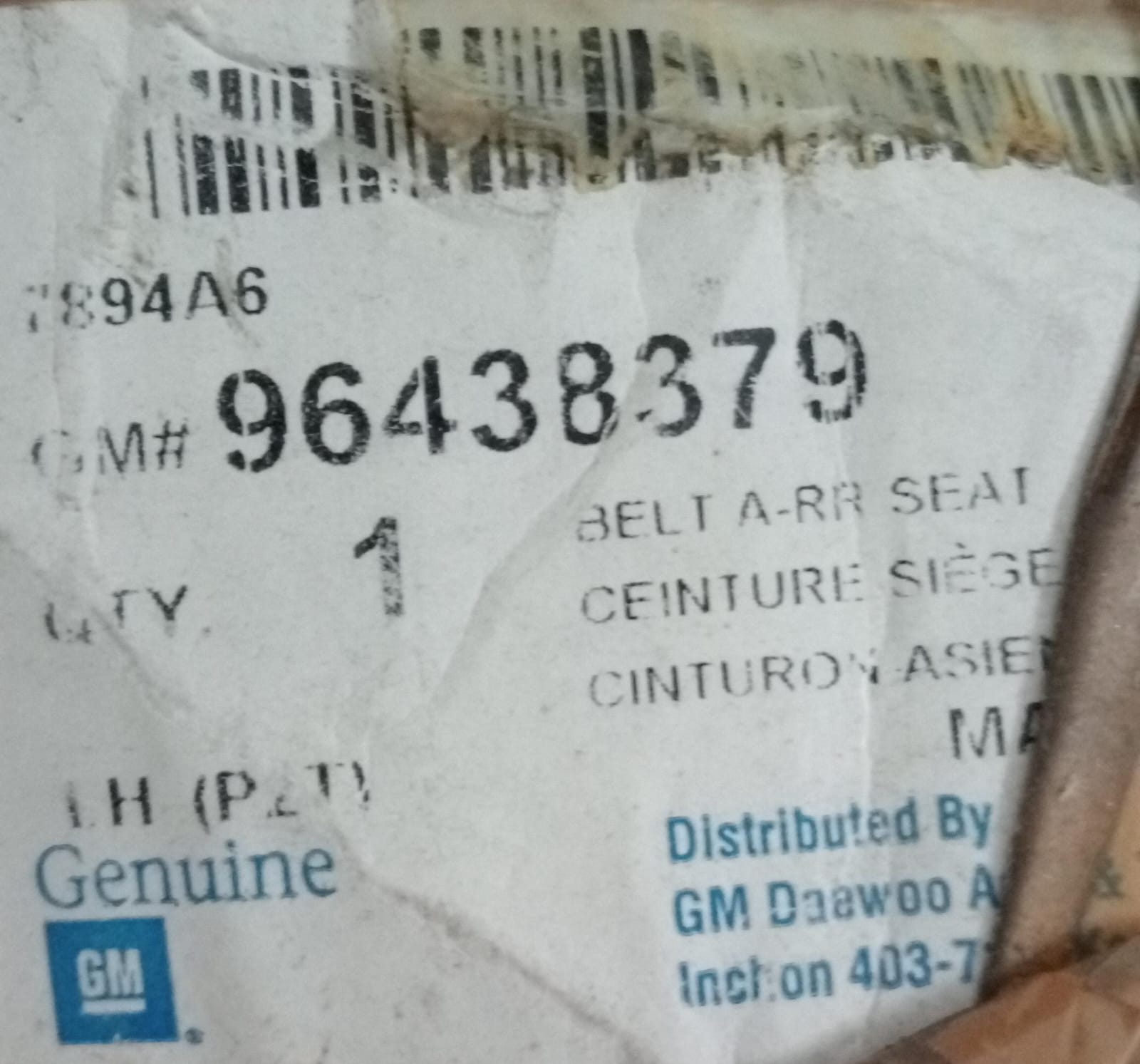 Rear seat belt for Chevrolet Aveo, LH side, manufactured by General Motors, part number J96438379.