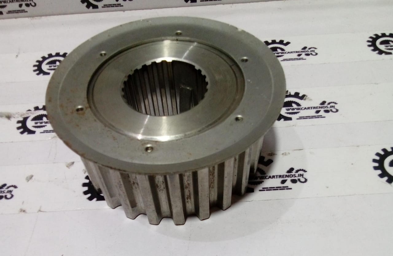 General Motors Tavera 1st Gen belt pulley showing the engine belt tensioner component.