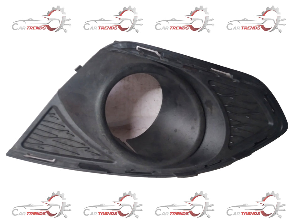 Front fog light bezel for General Motors vehicles, part number J95214495, designed to fit GM models with a sleek appearance.