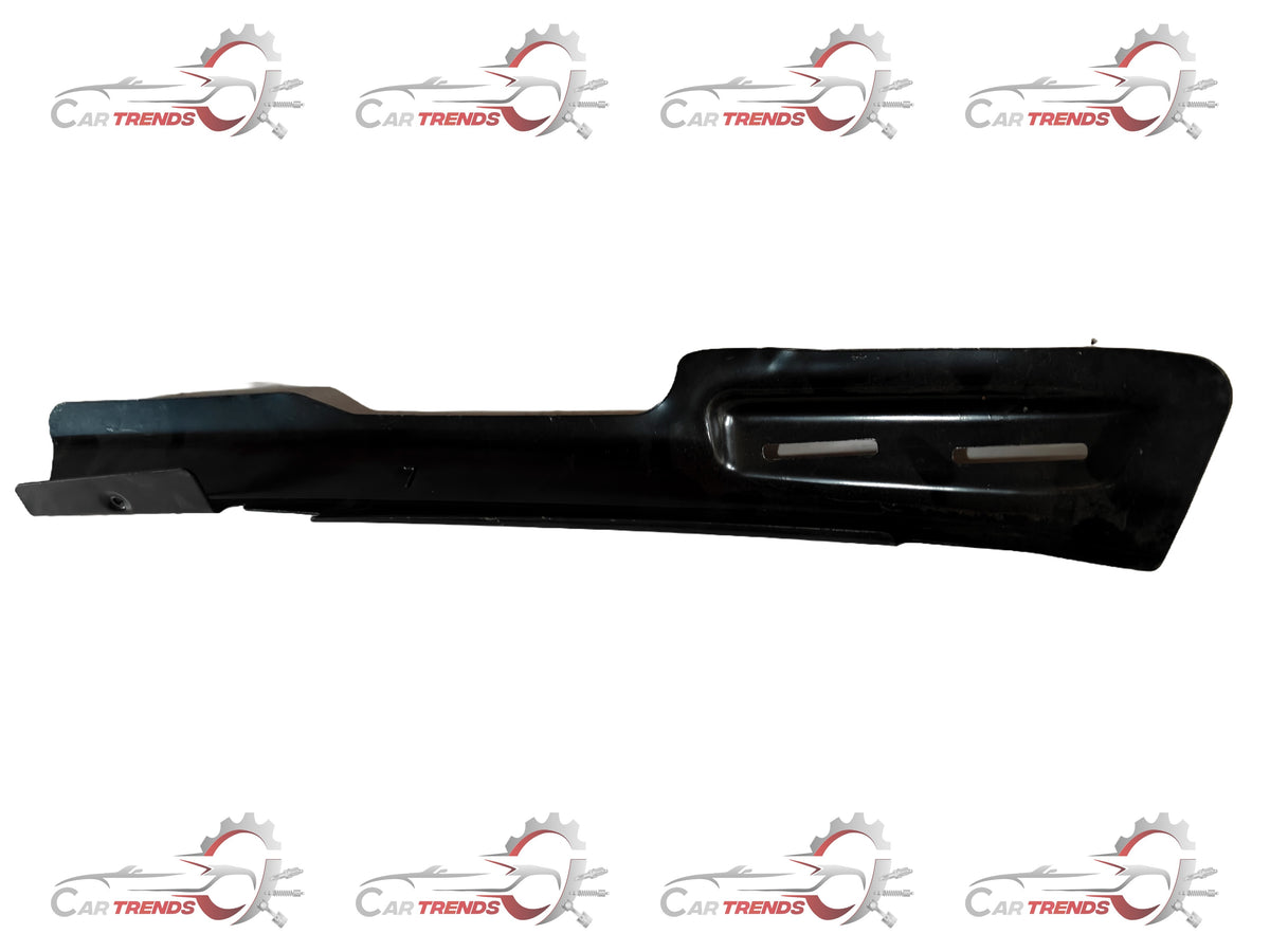 Front left fascia bracket for Chevrolet Captiva, General Motors part J96804073, vehicle bumper fascia support in black plastic.