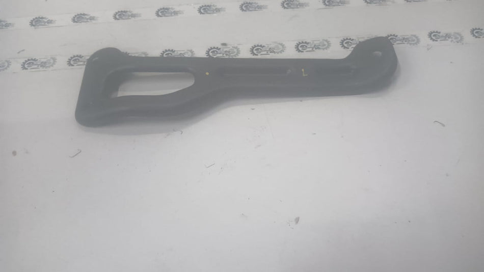 General Motors bracket interior manifold J96984302, automotive part for engine or vehicle assembly.
