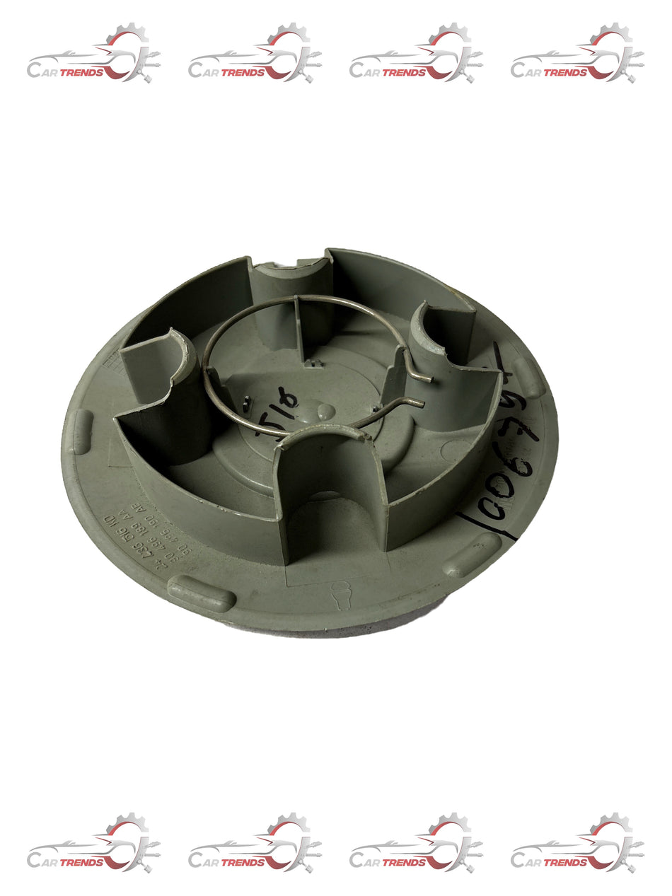 General Motors Astra wheel cap with brand logo, designed for vehicle wheel hub coverage and protection.