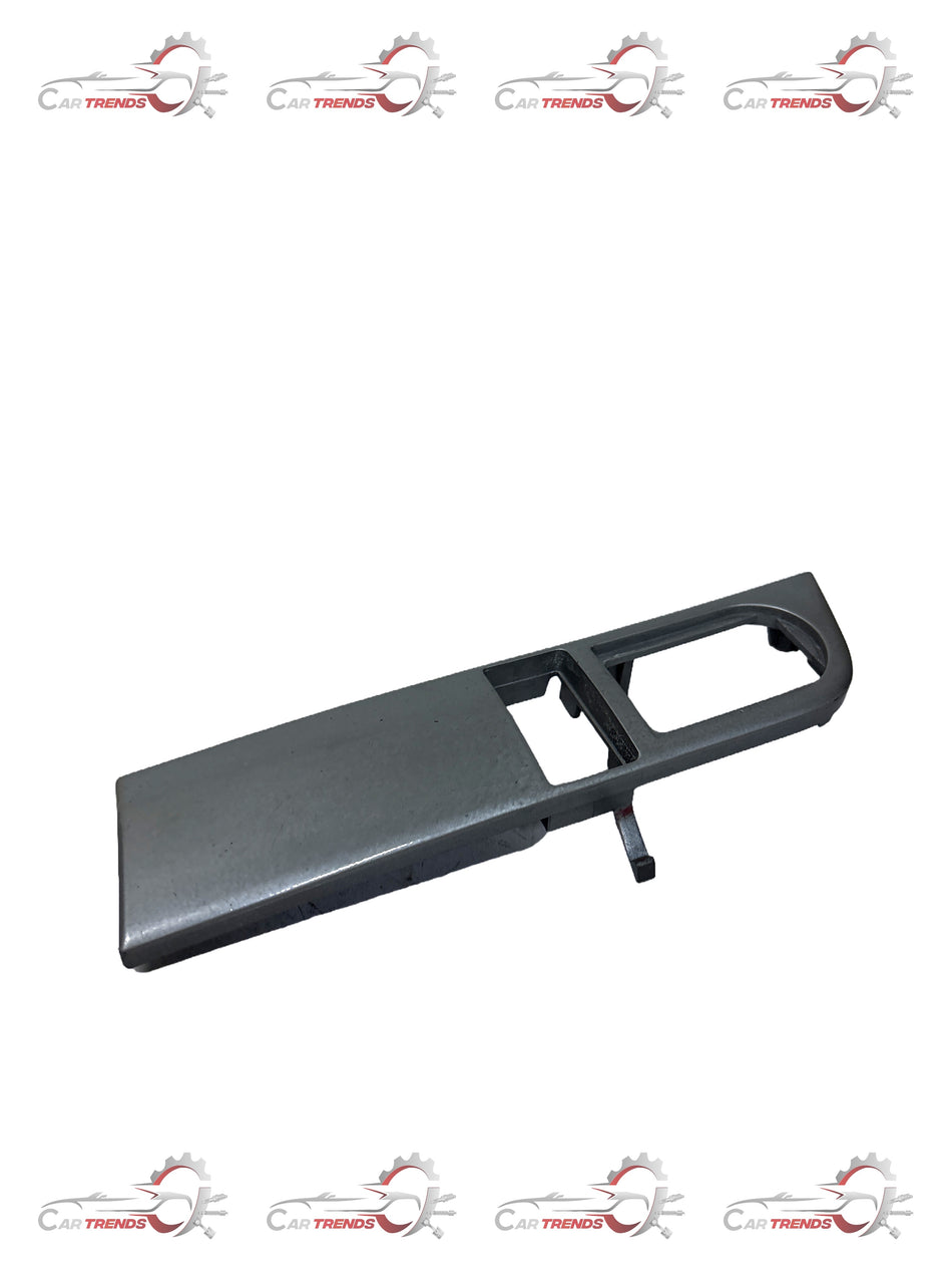 General Motors gear case cover for Tavera T98214059, durable automotive protection for vehicle gear components.