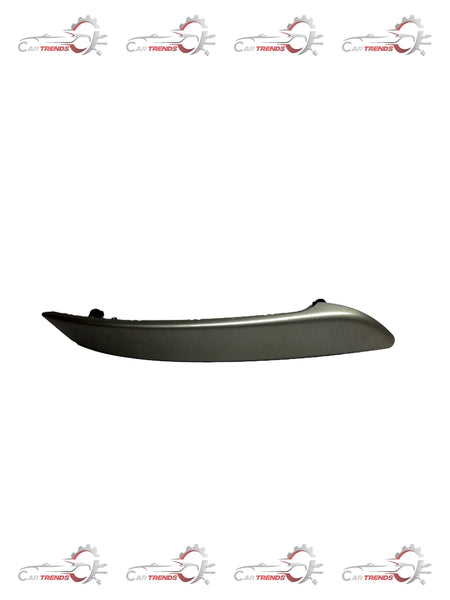 General Motors cover handle for right rear driver side of Chevrolet Aveo, model J982962L0, in black plastic.