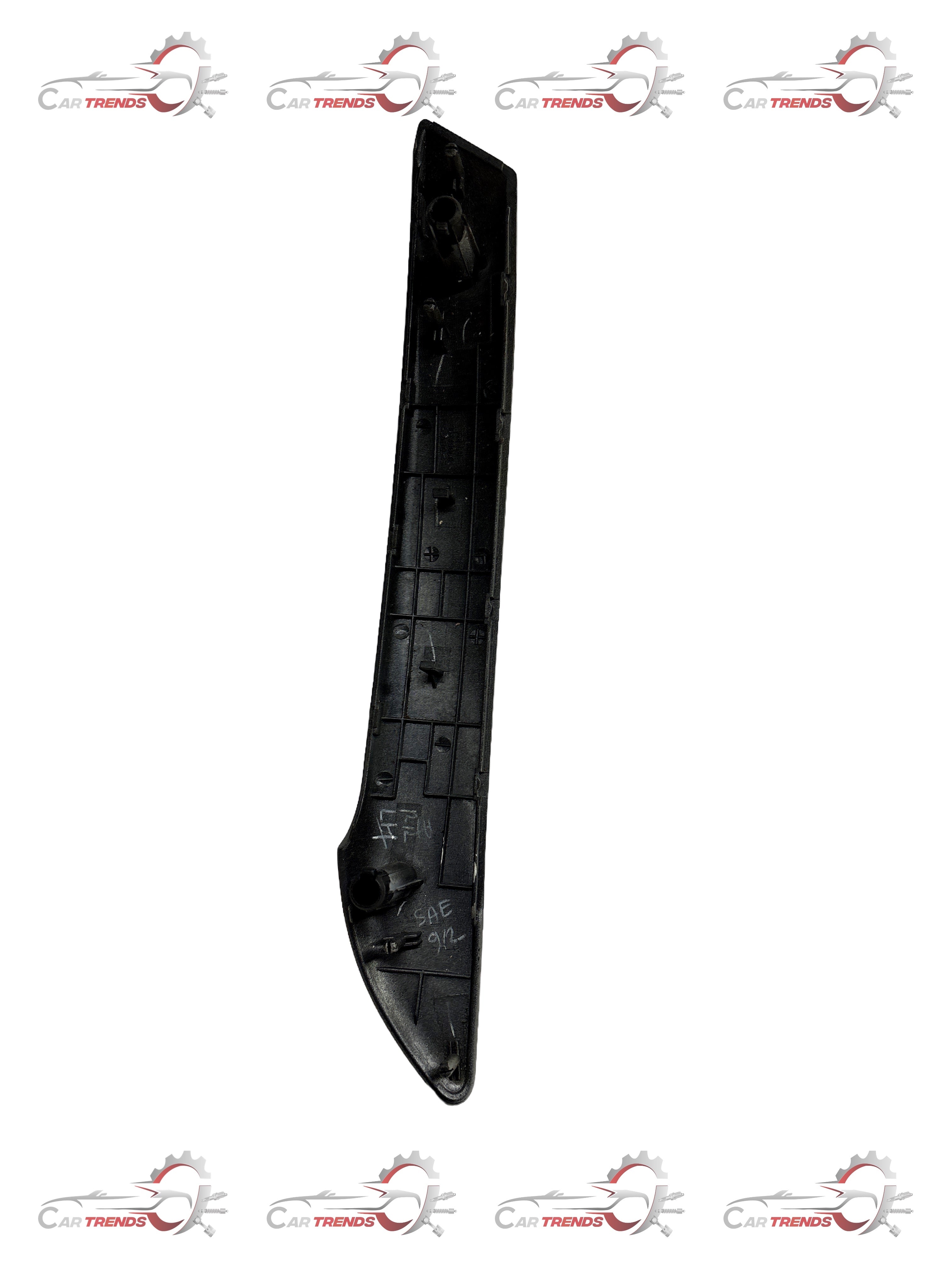 General Motors cover handle for right rear driver side of Chevrolet Aveo, model J982962L0, visible in the image.