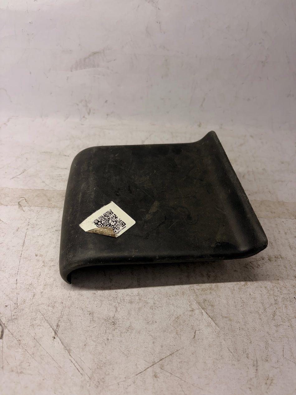 General Motors Tavera end cap side step for T97597898 model, showing the black plastic corner cover attached to the vehicle side step.