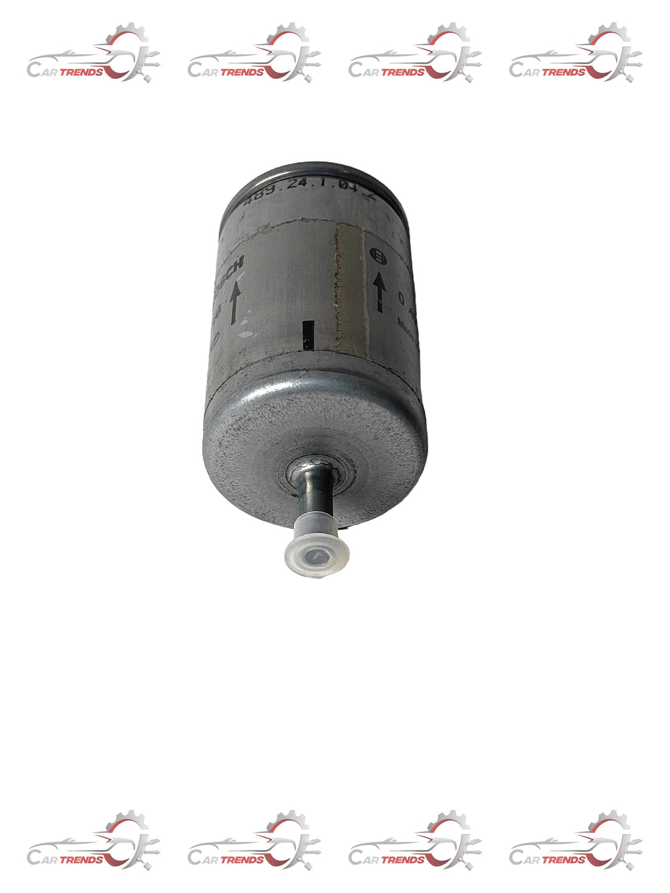 General Motors fuel filter for Astra, model 981249, showing a close-up of the black cylindrical automotive fuel filter.