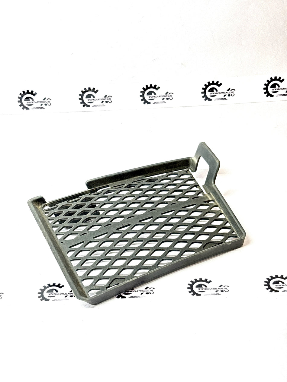 Front left grille bumper for Chevrolet Aveo, OEM part by General Motors, showing the bumper and grille area.