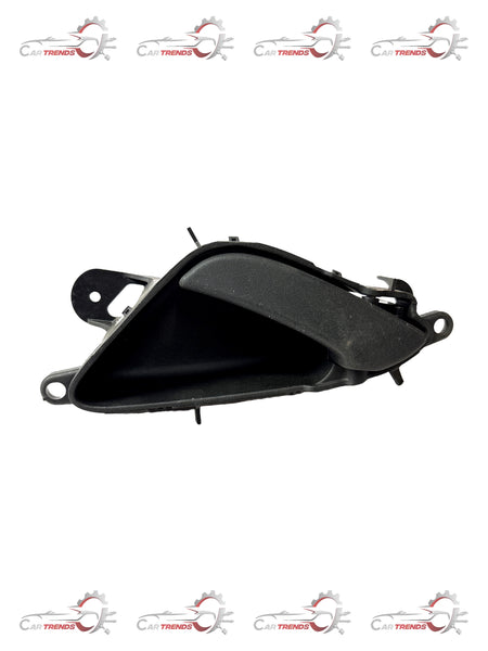 Front right handle assembly for Chevrolet Beat by General Motors, replacement part with detailed view.
