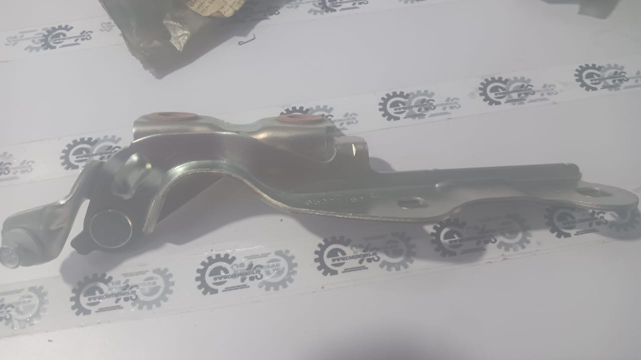 General Motors hinge hood for Cruze J95227782, close-up view showing metal construction and mounting points.