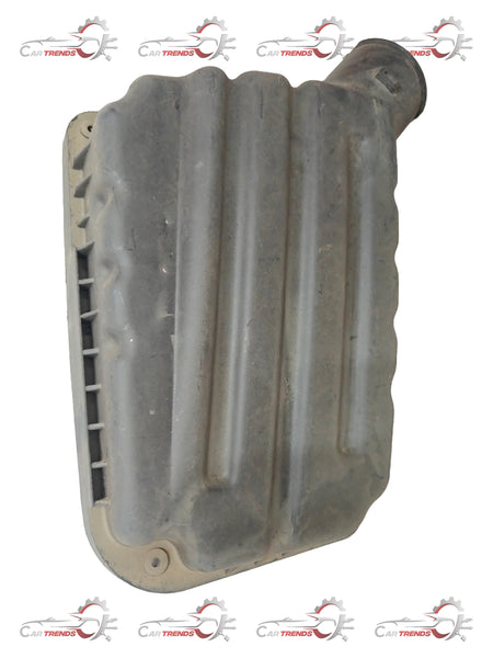 General Motors Optra petrol engine housing part, J96438202, shown in a detailed close-up image.