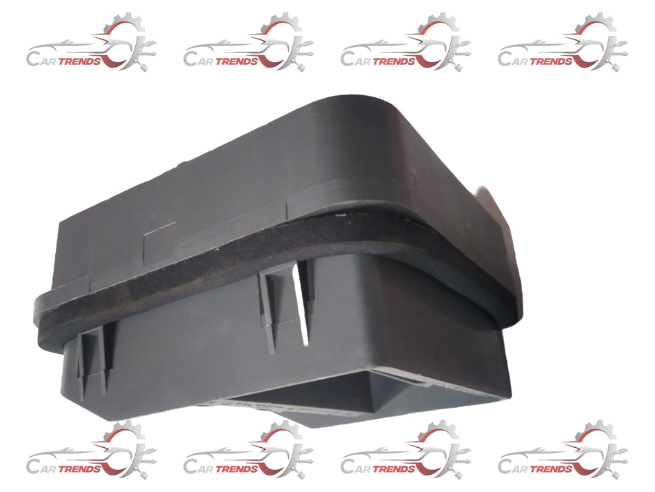 Insert a Vent for Chevrolet Aveo J96801068, black plastic interior vent with adjustable louvers, designed for vehicle airflow control.