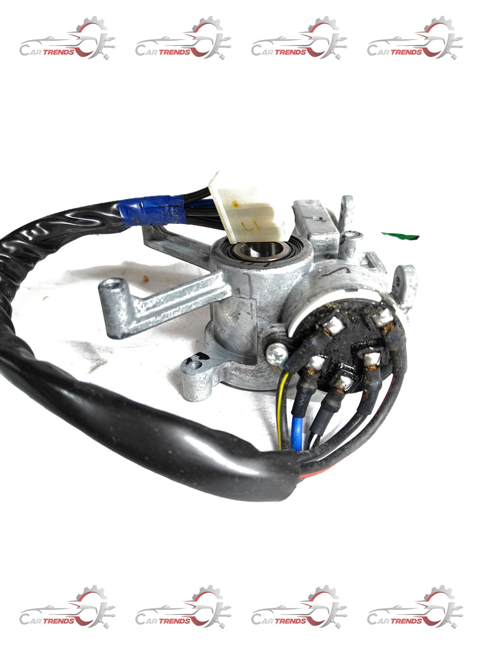 General Motors steering lock assembly for Tavera T97690732, showing the durable metal lock mechanism with mounting components.