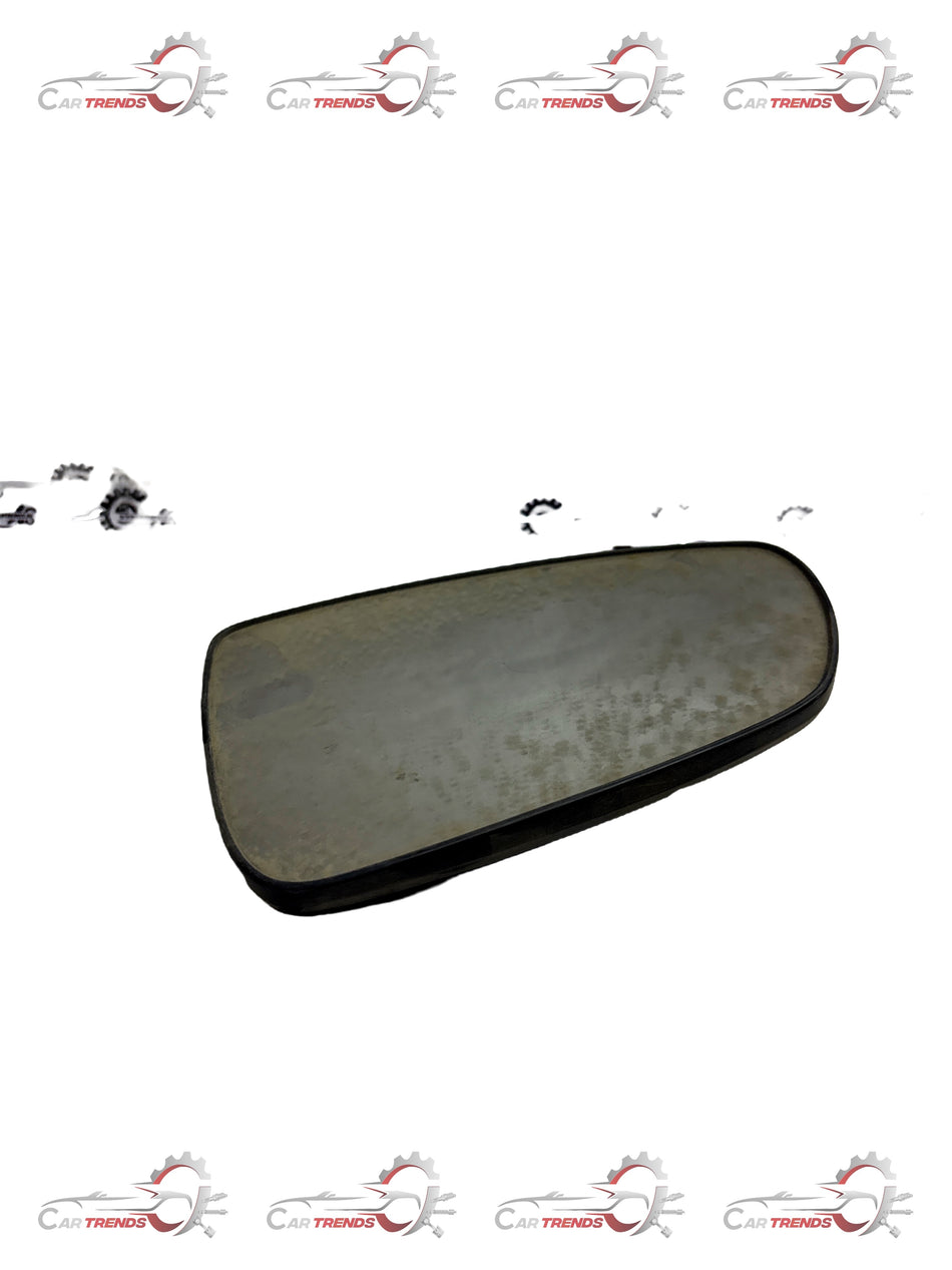 General Motors rearview mirror reflection glass for sail panel, designed for vehicle side mirror replacement.