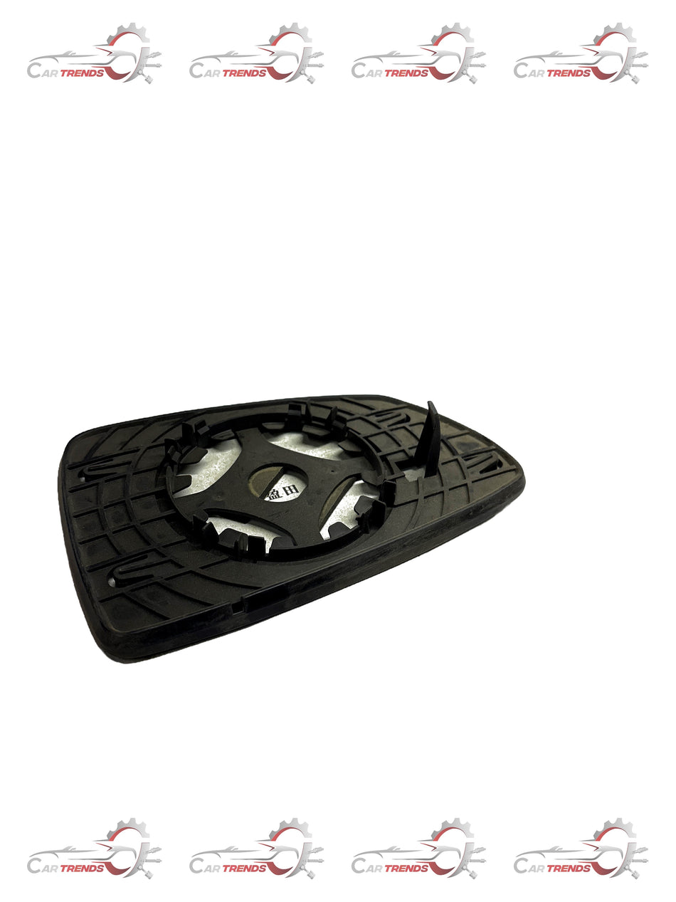 General Motors rearview mirror reflective glass for sail panel, compatible with GM vehicles, showing the mirror surface and mounting area.