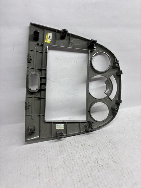 General Motors molding A interior panel control for Opel Optra Petrol, part number J96555127, shown in the image.