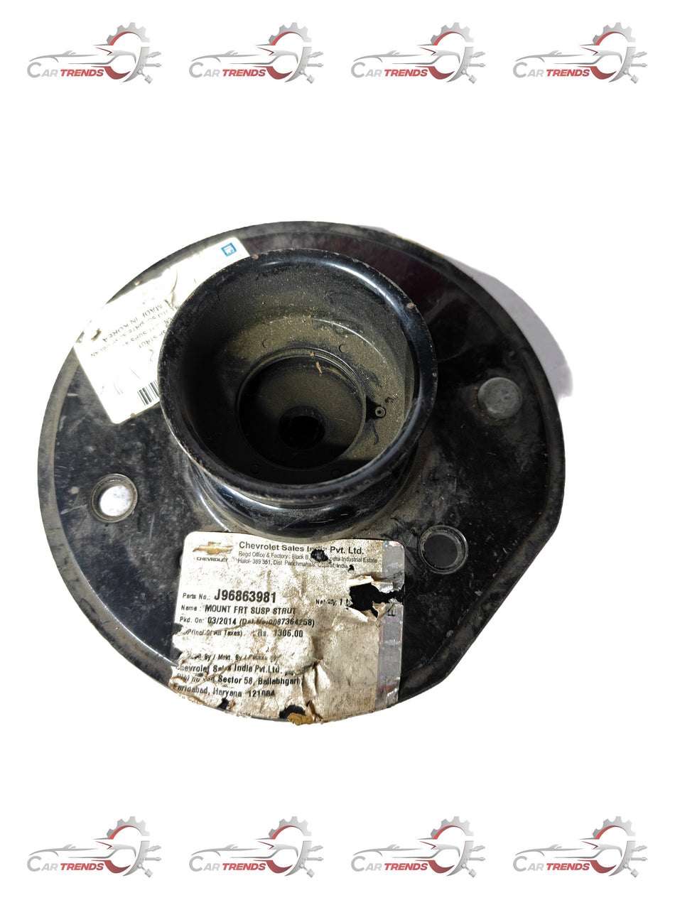 Front suspension strut mount for Chevrolet Captiva by General Motors, with visible mounting components and metal construction.