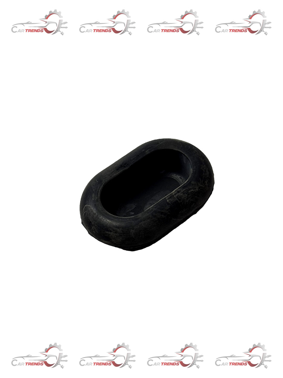 General Motors AVEO J96389724 replacement plug, automotive part for GM vehicles, close-up view of the component.