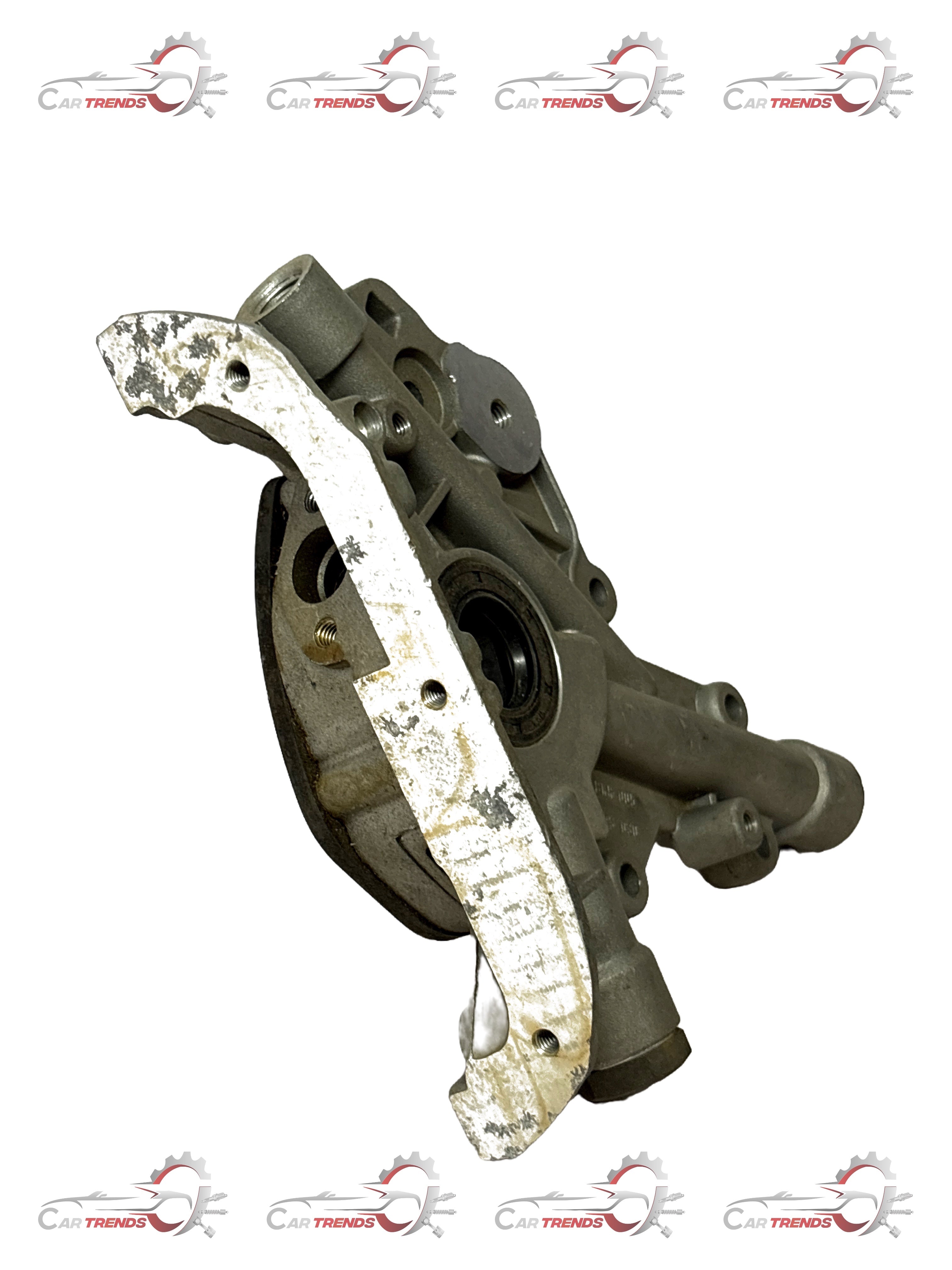 General Motors oil pump assembly for Corsa, genuine part with detailed metal components and mounting points.