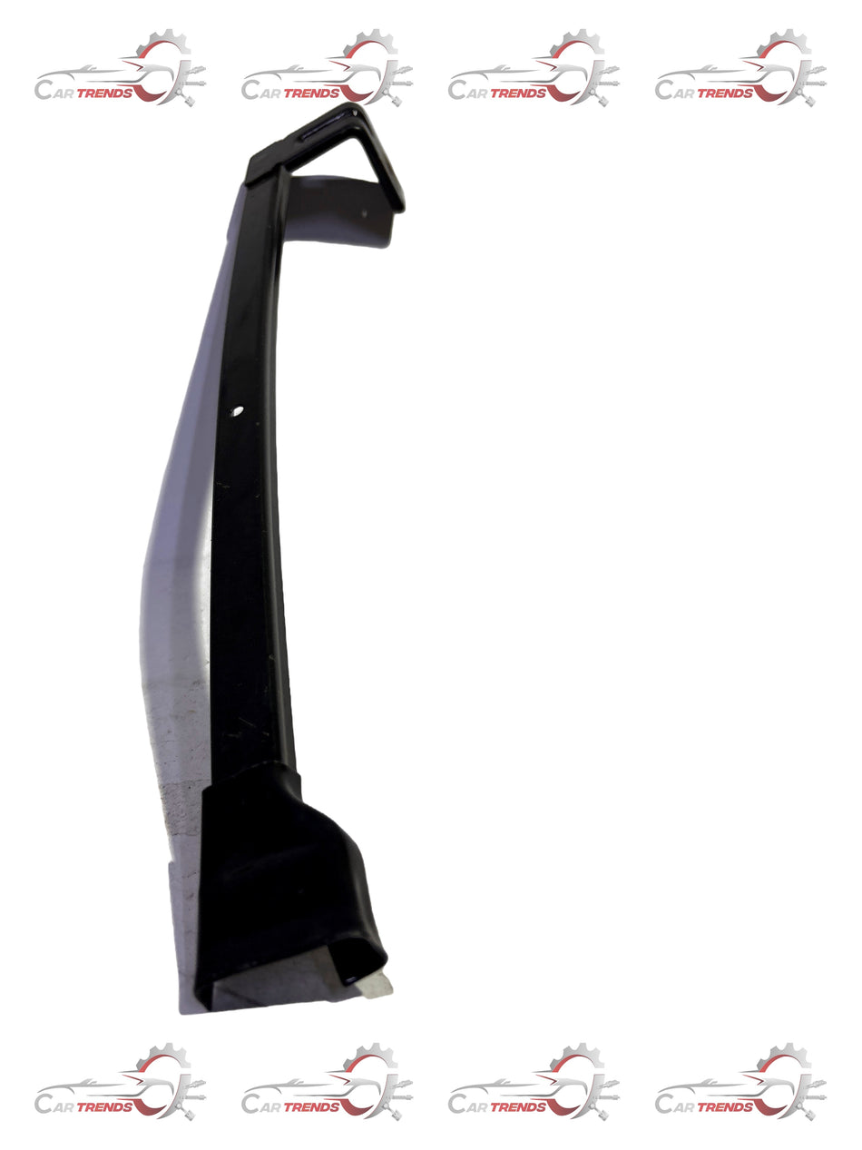 General Motors Tavera right rear door rail guide, automotive part for T97595386 model in the vehicle's door area.